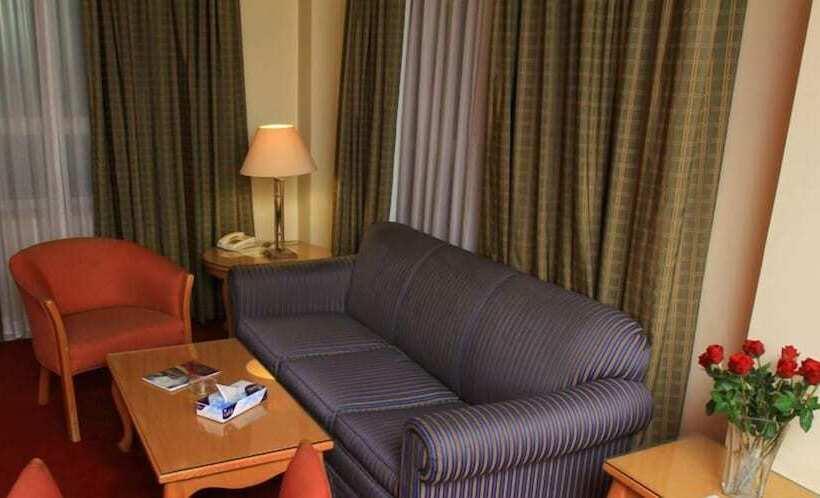 سوییت اجرایی, Kindi Suite