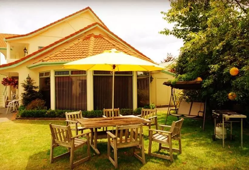 コンフォートワンルーム, Rotorua Coachman Spa Motel
