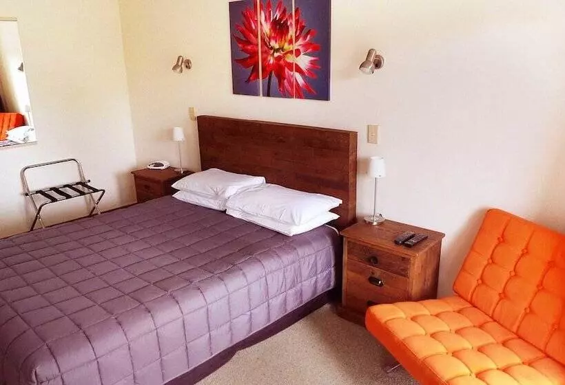 コンフォートワンルーム, Rotorua Coachman Spa Motel