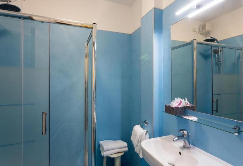Номер Стандарт Трехместный, Airmotel