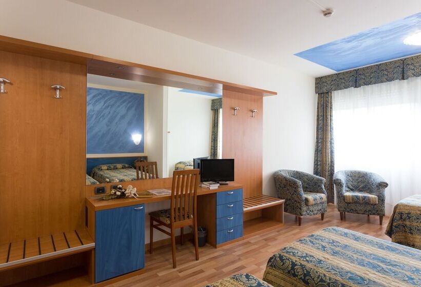 스탠다드 트리플 룸, Airmotel