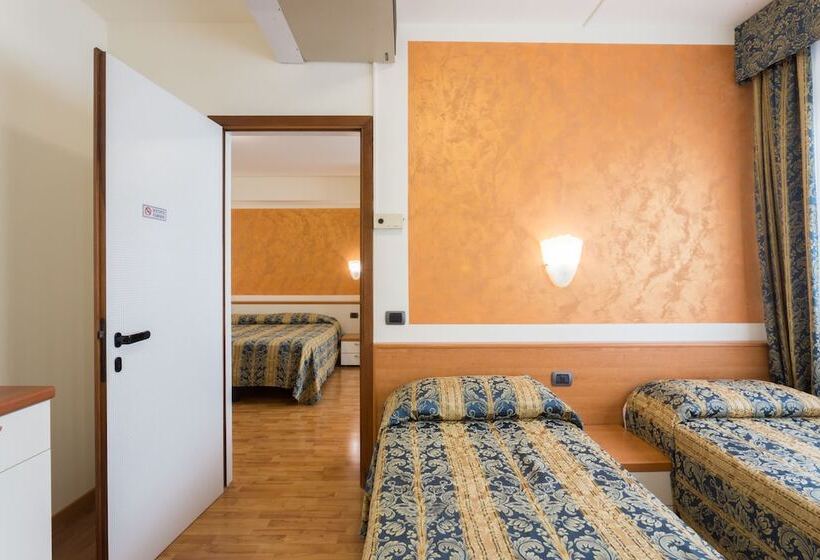 غرفة عائلية, Airmotel
