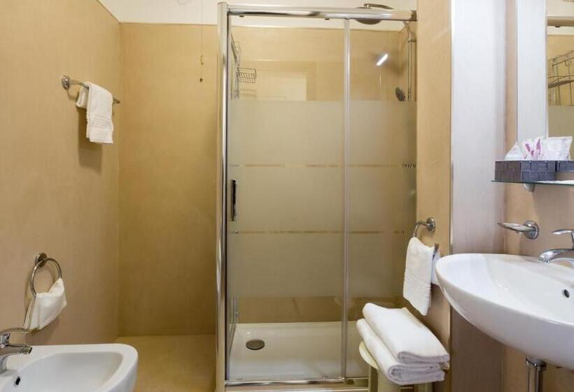 Номер Стандарт Трехместный, Airmotel