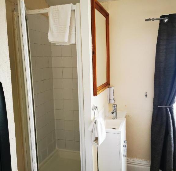 Номер Стандарт, Kipps Brighton