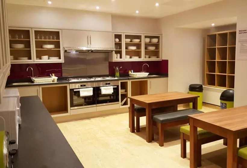 スタンダード４人部屋, Yha London Earl S Court