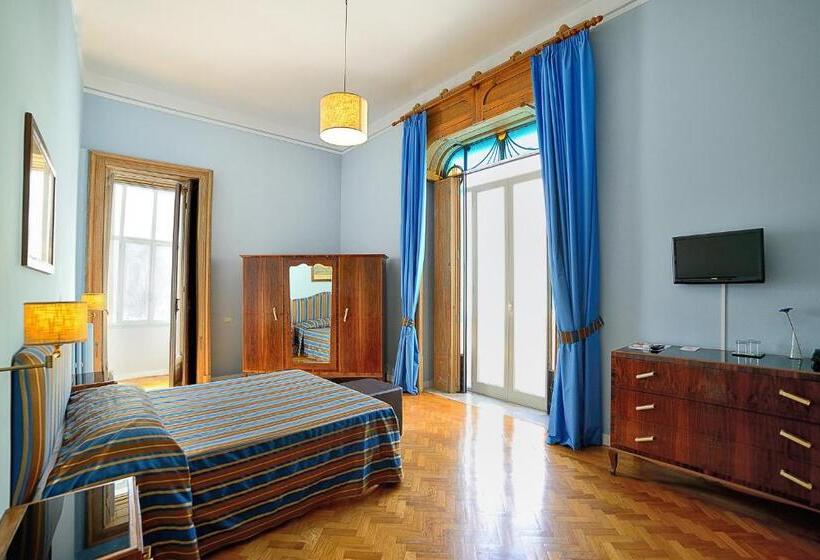 سوییت, Spaccanapoli Comfort Suites