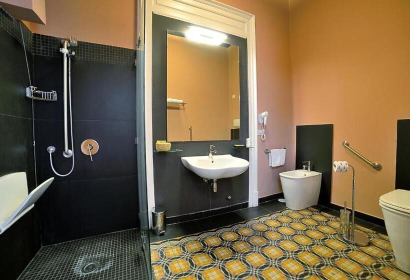 سوییت, Spaccanapoli Comfort Suites