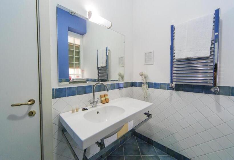 اتاق استاندارد, Spaccanapoli Comfort Suites