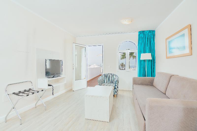 ルームシェアのワンベッド, Book A Bed Hostels