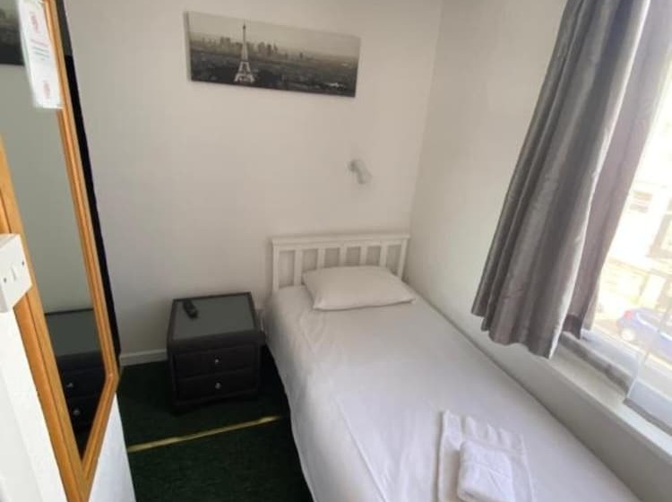 Номер Стандарт Индивидуальный, Carlton Court Hotel Eastbourne