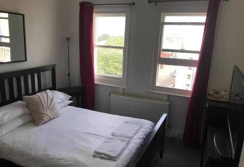 חדר סטנדרט, Carlton Court Hotel Eastbourne