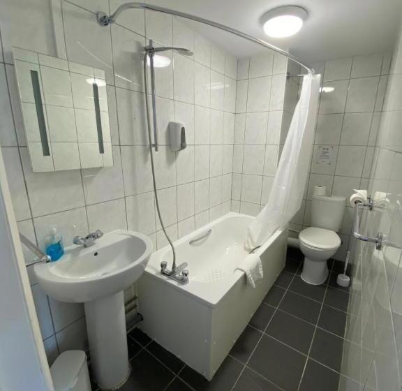 חדר דחוקס עם מיטת קינג, Carlton Court Hotel Eastbourne