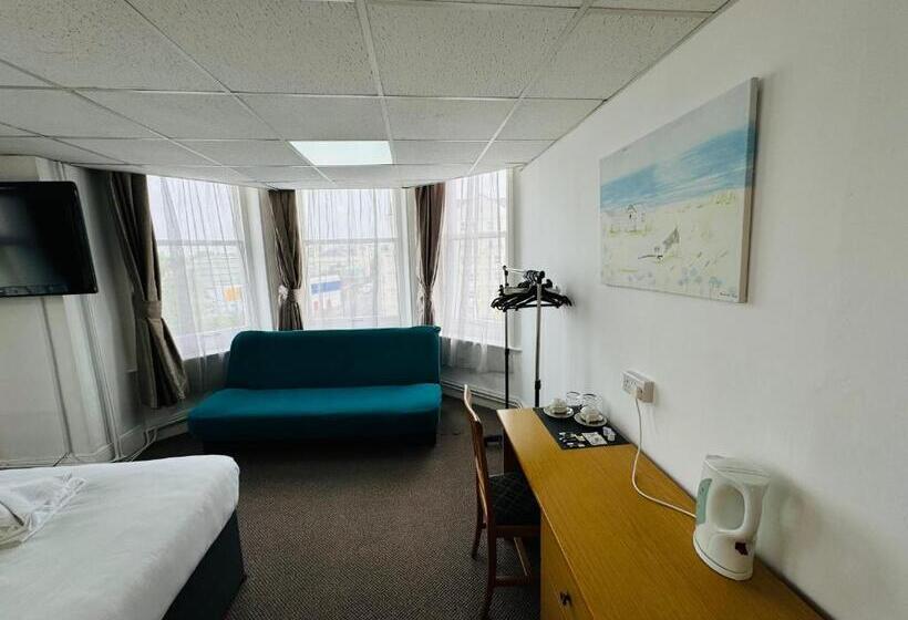 חדר דחוקס עם מיטת קינג, Carlton Court Hotel Eastbourne