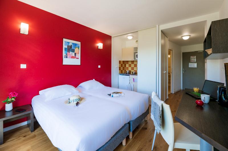 إستوديو قياسى, Cerise Valence