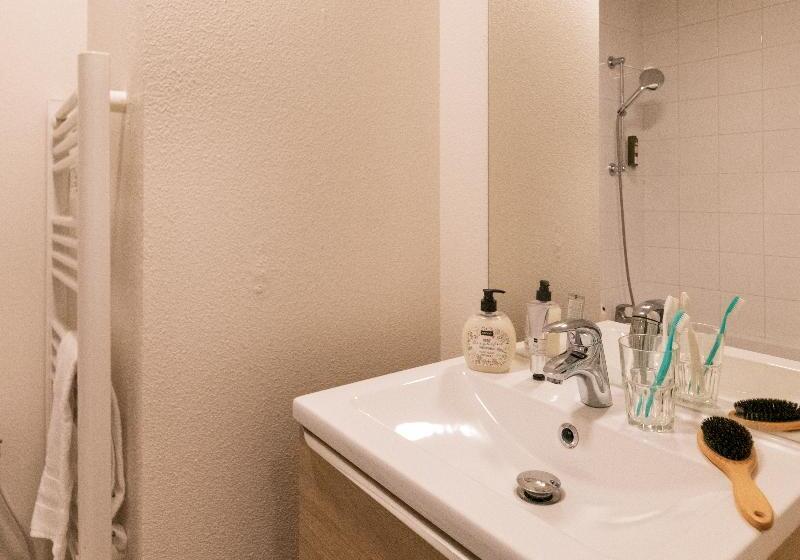 إستوديو قياسى, Cerise Valence