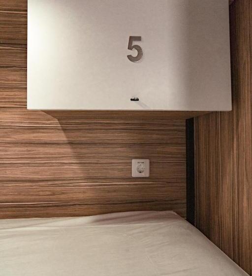 Vuode Makuusalissa, Rosalma Hostel