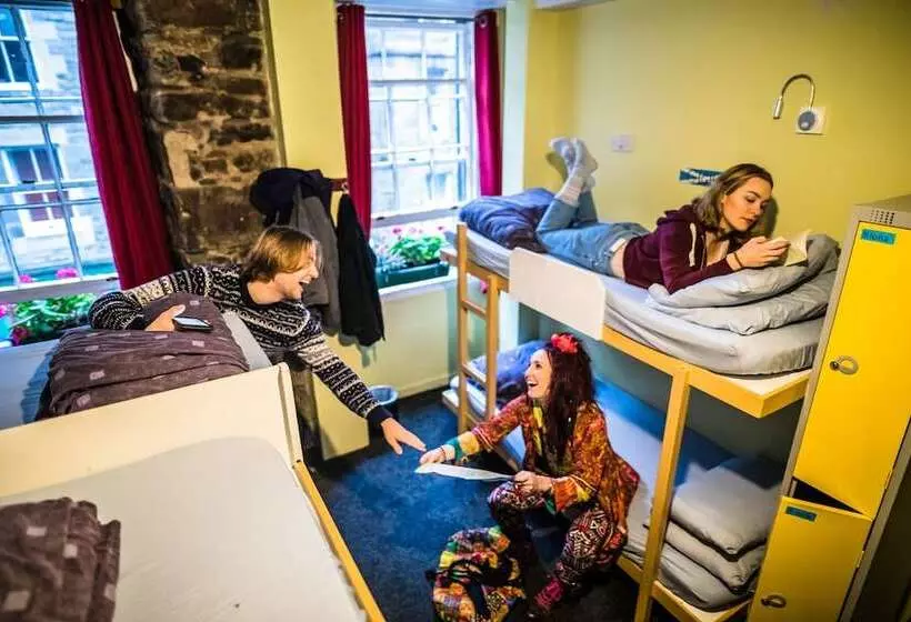 ルームシェアのワンベッド, High Street Hostel