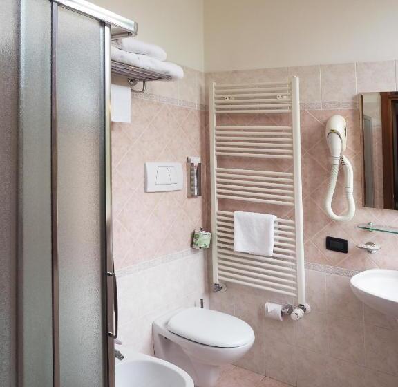 חדר סטנדרט, Cris