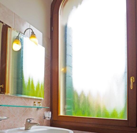 חדר סטנדרט, Cris