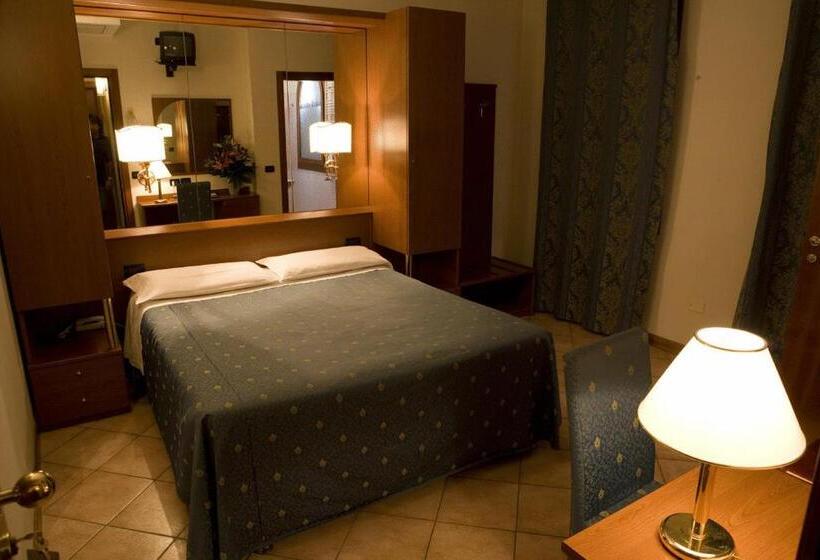 חדר סטנדרט, Cris