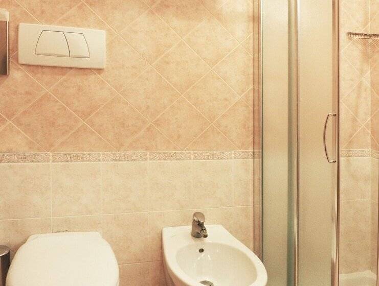 חדר סטנדרט, Cris