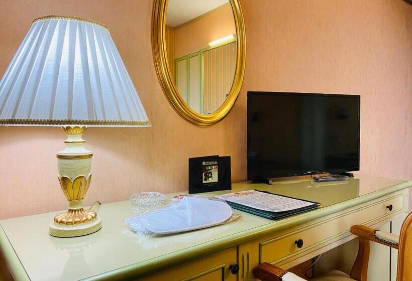 Номер Стандарт, Daniel