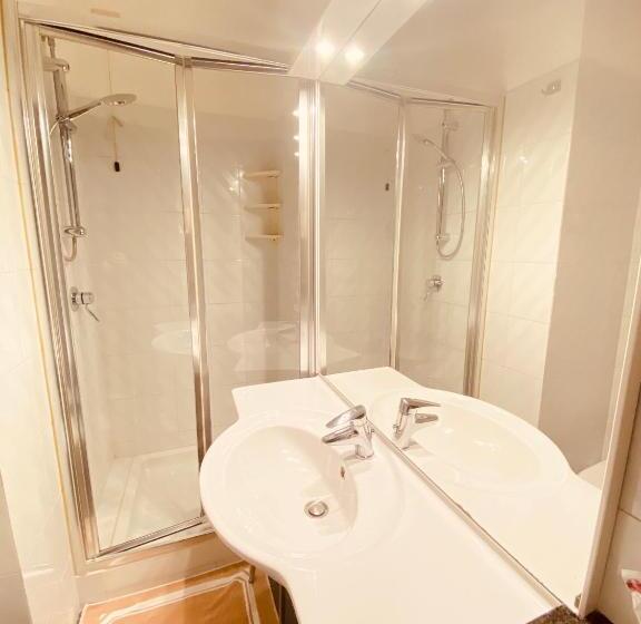 Номер Стандарт, Daniel