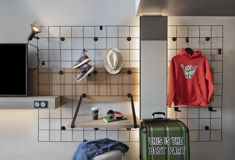 اتاق استاندارد با تخت دوبل, Moxy Amiens