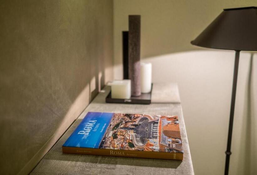 スタンダードルーム, Room 230 Roma Luxury Suites