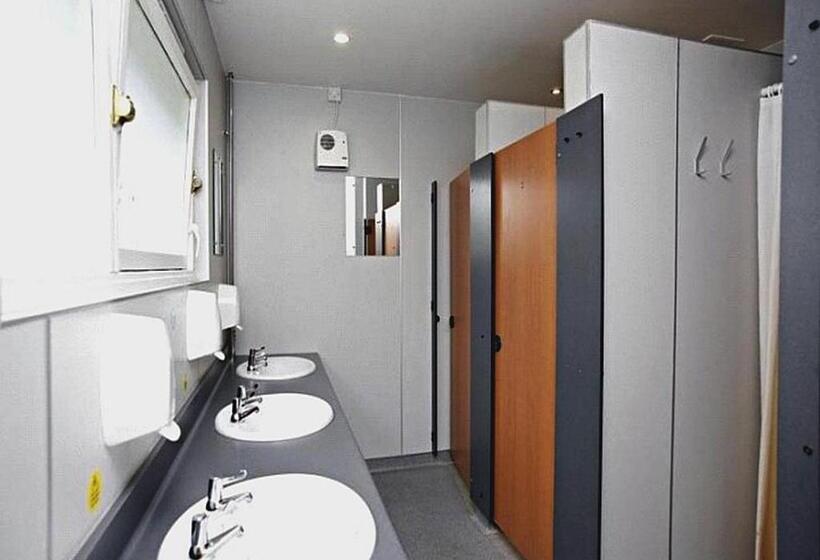 Quarto Triplo Estandar Banheiro Compartilhado, Inveraray Hostel