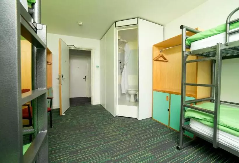 スタンダード４人部屋, Yha Manchester