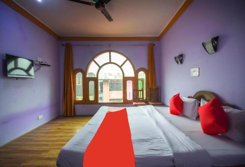 コンフォートトリプルルーム, Oyo 66476  Divine Kashmir