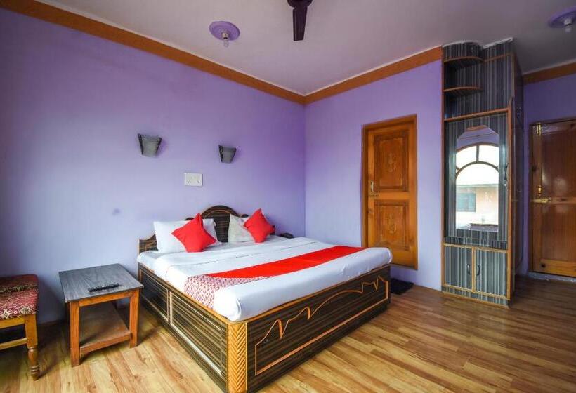 コンフォートトリプルルーム, Oyo 66476  Divine Kashmir