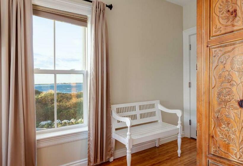 キングサイズベッドのスタンダードルーム, Avonlea