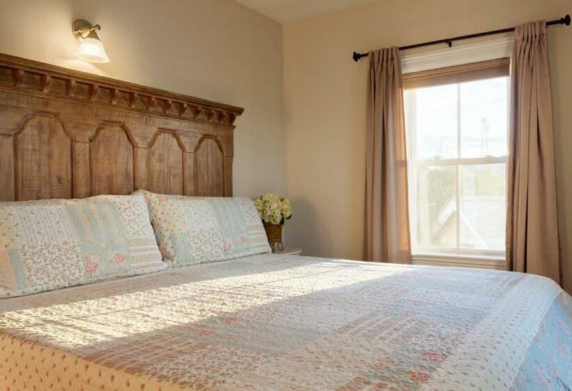 キングサイズベッドのスタンダードルーム, Avonlea