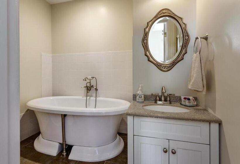 バルコニー付きスタンダードルーム, Avonlea