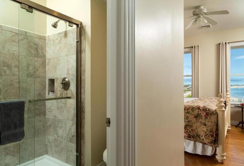 キングサイズベッドのスタンダードルーム, Avonlea