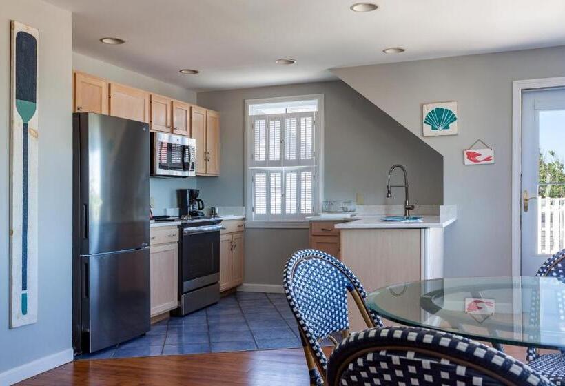 オーシャンビュースーペリアースイート, Avonlea