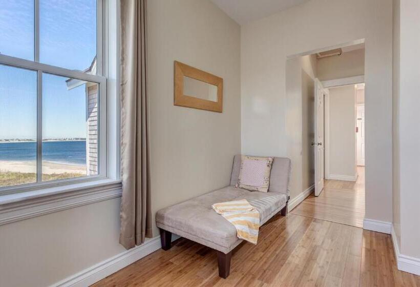 キングサイズベッドのスタンダードルーム, Avonlea