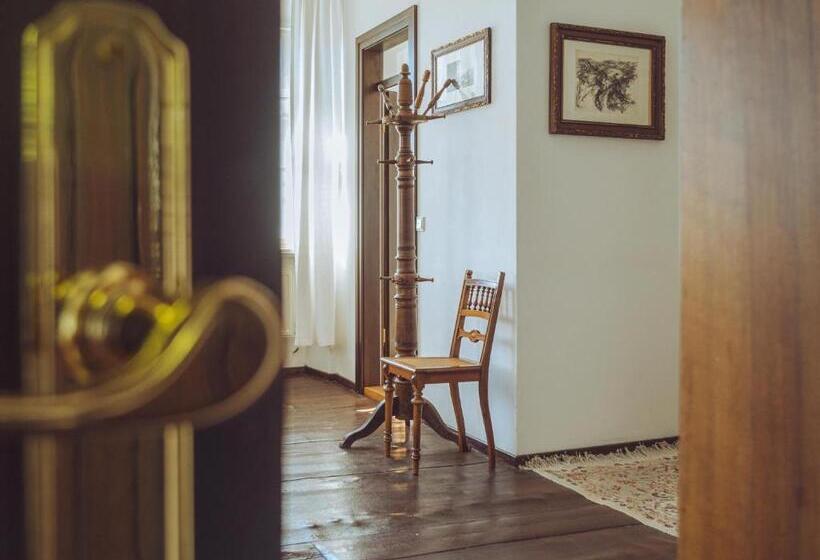 豪华房间, Schloss Raitenbuch