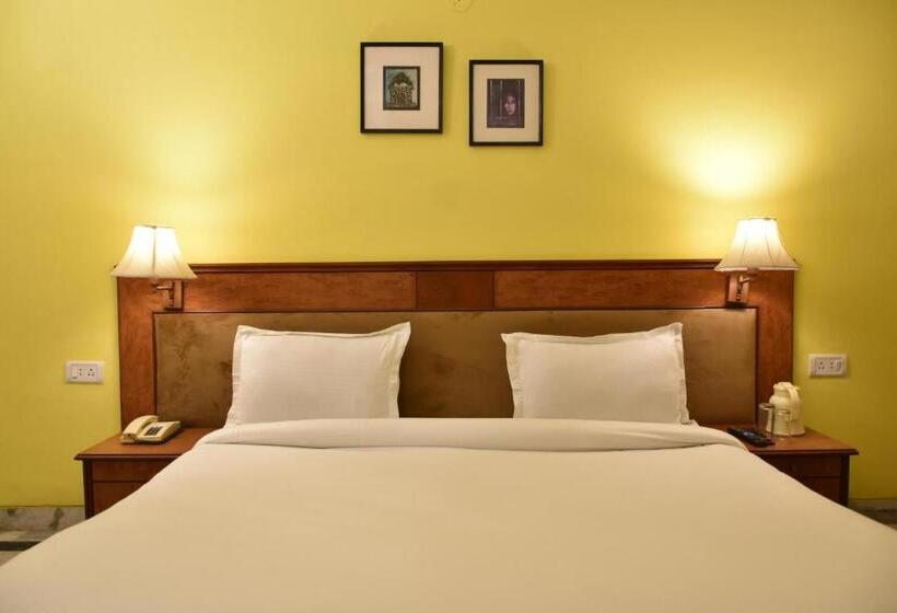 Номер Стандарт, Greenwood