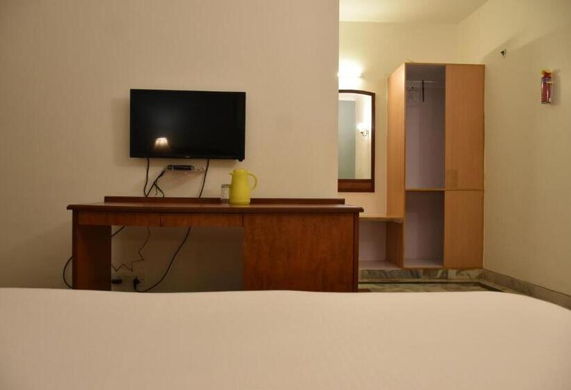 Номер Стандарт, Greenwood