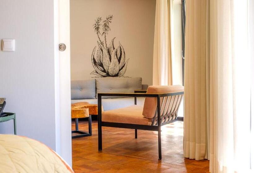 발코니가 있는 스위트, Casa Vela Boutique House