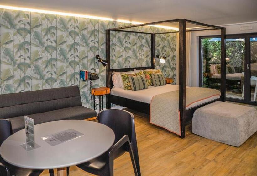 주니어 스위트 발코니, Casa Vela Boutique House