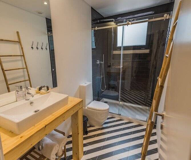 발코니가 있는 스위트, Casa Vela Boutique House