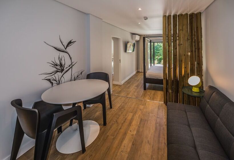 주니어 스위트 발코니, Casa Vela Boutique House