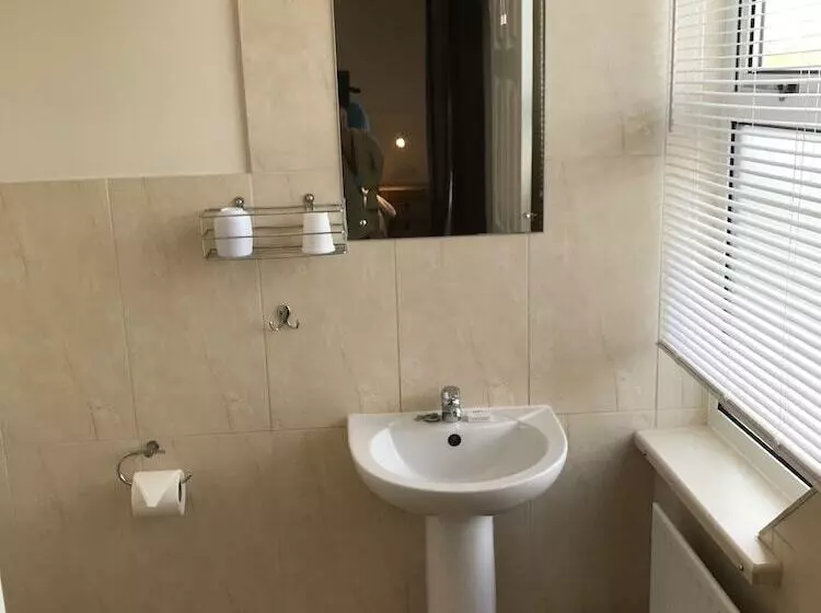اتاق استاندارد, Trevellis Bed And Breakfast