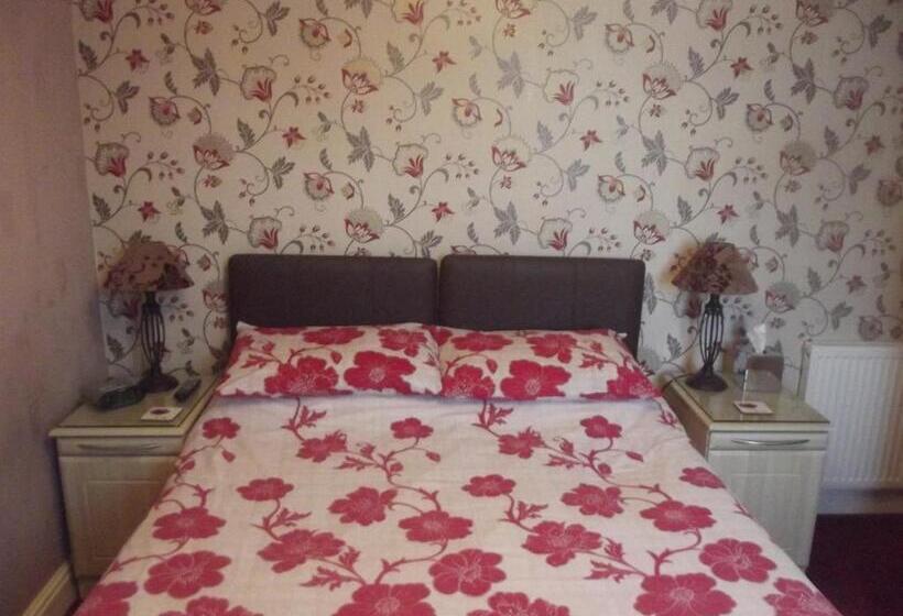 스탠다드 룸, Tudor House