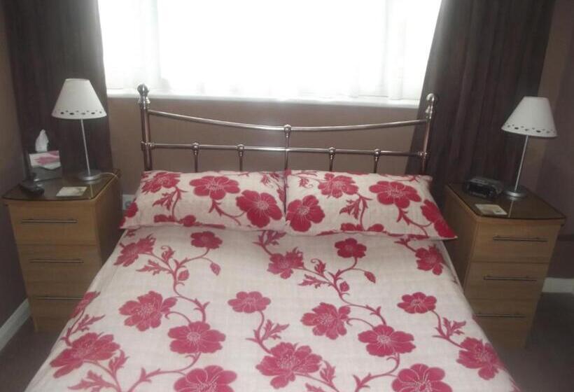 스탠다드 룸, Tudor House