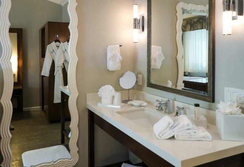 キングサイズベッドのデラックスルーム, Almond Tree Inn  Adults Only